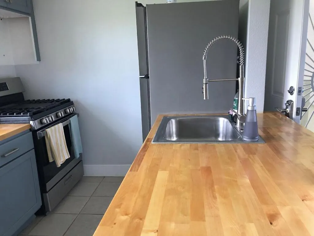 Beautiful Ocean View Downtown Getaway Apartamento Kailua-Kona